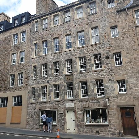 Canongate - Spacious And Historic 2 Bed Flat On Royal Mile Leilighet Edinburgh Eksteriør bilde