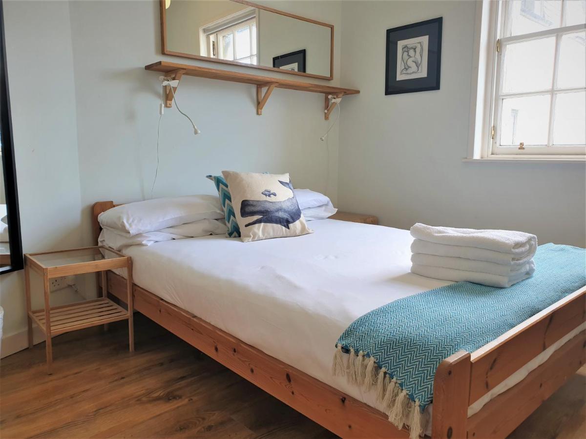 Canongate - Spacious And Historic 2 Bed Flat On Royal Mile Leilighet Edinburgh Eksteriør bilde